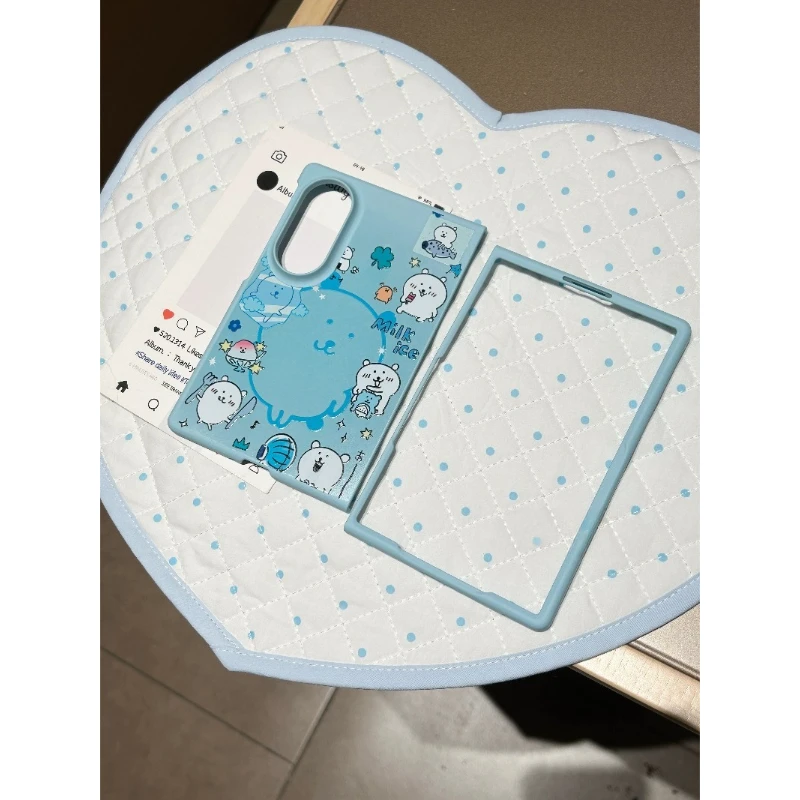 Phone Zone Accessories & Repair Photos - 人気の「ちいかわ」ジョークベアデザインのスマートフォンケース。Samsung Galaxy Z Fold8 Ultra、Z Fold